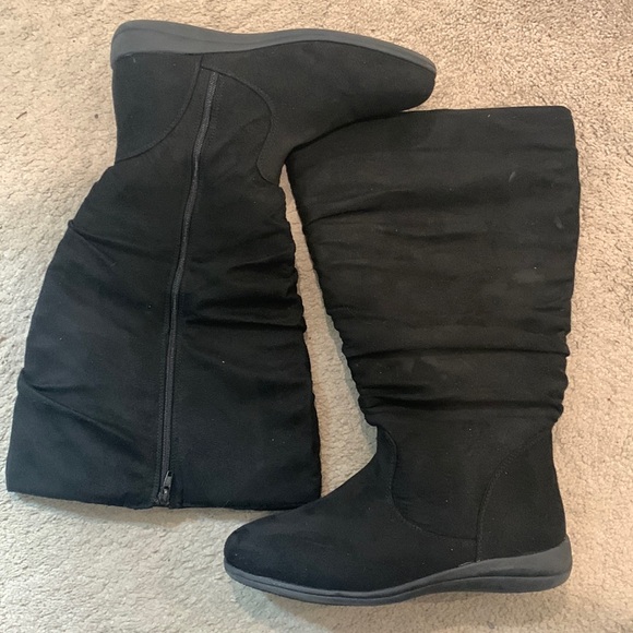 Black Zip Up Boots - Picture 1 of 1